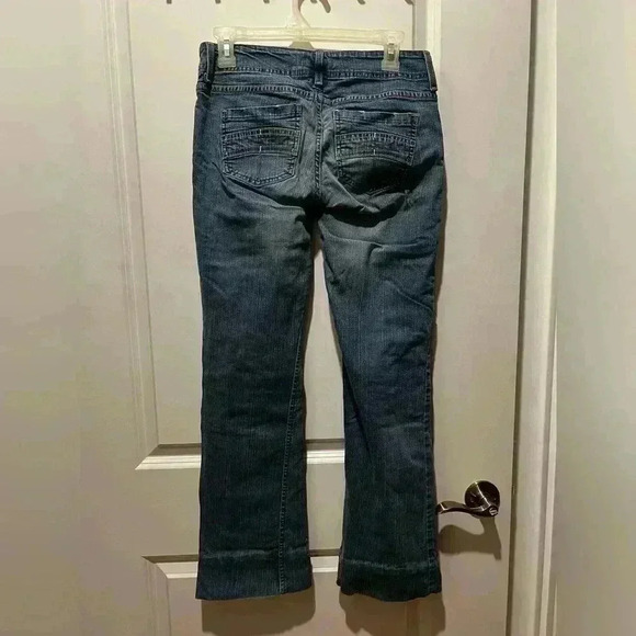 Old Navy Low Rise Boot Cut Size 2 Jeans - Picture 2 of 11